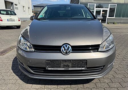 VW Golf Volkswagen VII Lim."CUP"Navi"Automatik"PDC"Alu"
