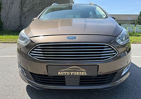 Ford Grand C-Max Titanium