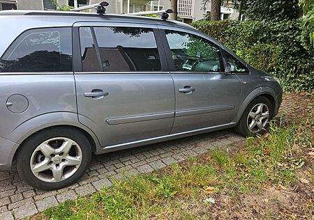 Opel Zafira 1.9 CDTI 88kW -