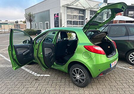 Mazda 2 1.3 55kW 5 TÜRIG KLIMAANLAGE TÜV 09 / 2026