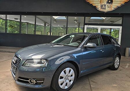 Audi A3 Sportback 1.6 Attraction SZH/KLIMA/PDC