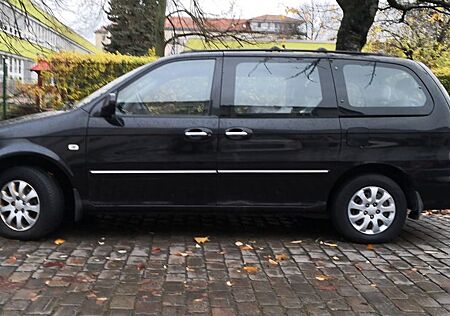 Kia Carnival 2.5 V6 GAS LPG 7Sitzer Automatik Klima