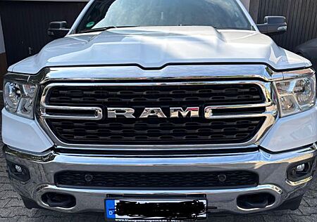 Dodge RAM 1500 Hemi V8 ETorque (US Spec)