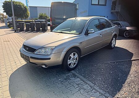 Ford Mondeo 2.0 Ghia