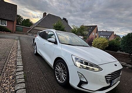 Ford Focus 1,0 EcoBoost 92kW Active Turnier Active