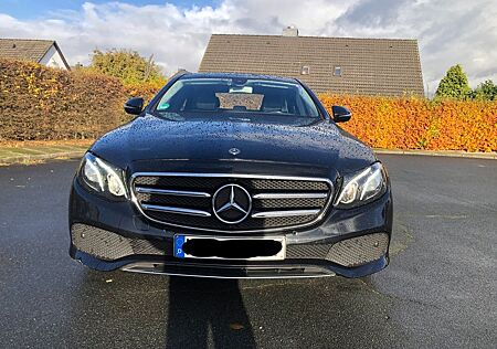 Mercedes-Benz E 200 d AVANTGARDE /PDC/ Kamera/LED/Navigation