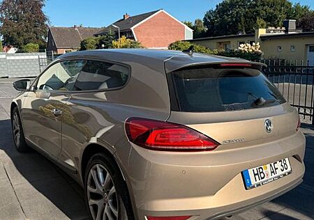 VW Scirocco Volkswagen 2.0 TSI -