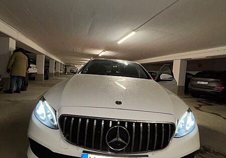 Mercedes-Benz E 220 d Autom. -