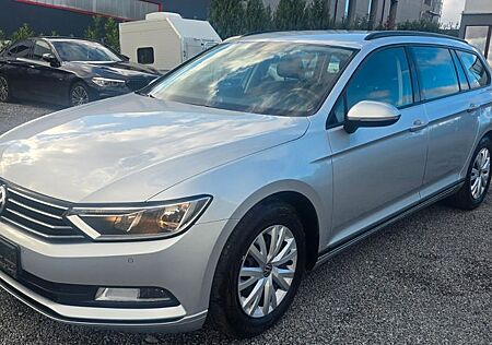 VW Passat Variant Volkswagen 2.0 TDI DSG Navi ACC PDC AHK