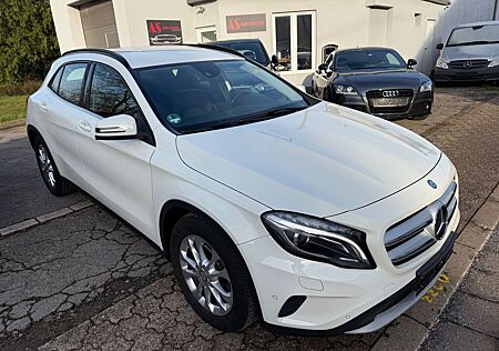 Mercedes-Benz GLA 180 CDI Navi/LED/Euro6/PDC