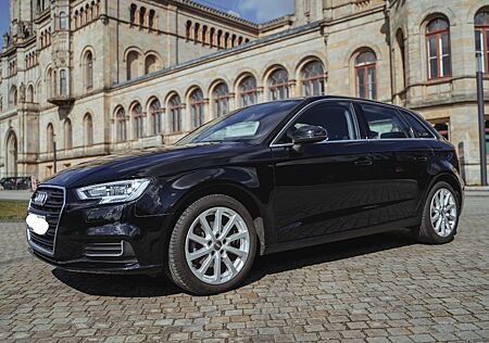 Audi A3 1.5 TFSI Sportback | Sitzheizung | Xenon