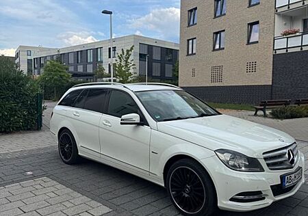 Mercedes-Benz C 200 T AVANTGARDE AVANTGARDE