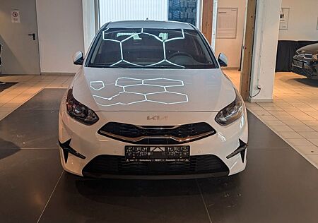 Kia Cee'd Ceed 1.5 T-GDI 48V 140 PS DCT Ultimate Edition