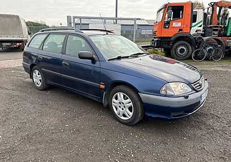 Toyota Avensis 1.8 kombi manual klima