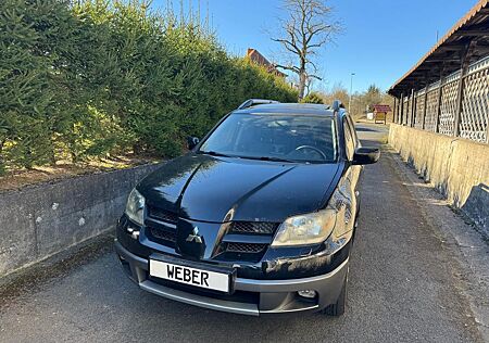 Mitsubishi Outlander 2.0 Intense