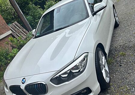 BMW 118 gebraucht kaufen BMW 118i Sport Line Sport Line