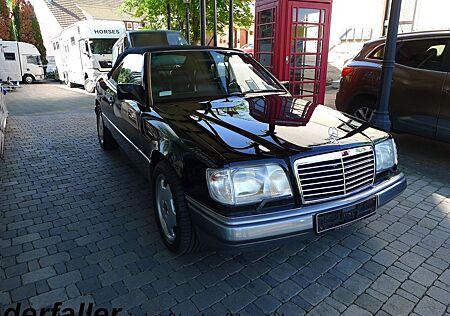 Mercedes-Benz E 320 Cabriolet, komplette Servicehistorie