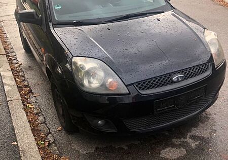 Ford Fiesta 1,3 51 kW Ambiente Ambiente