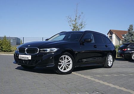 BMW 320d xDrive Touring Head-Up DAB LED RFK Shz PDC