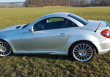 Mercedes-Benz SLK 300 AMG designo Roadster
