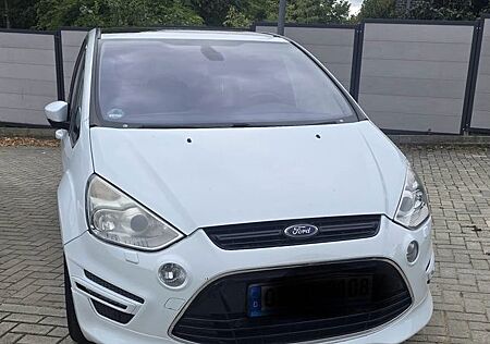 Ford S-Max 2,0 TDCi 103kW DPF Titanium Titanium