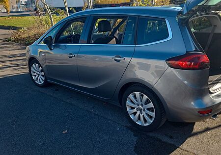 Opel Zafira Tourer