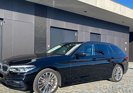 BMW 530d T Sport/M-Lenkrad/HuD/19Z/ Scheckheft