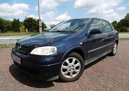 Opel Astra 1.6 Selection
