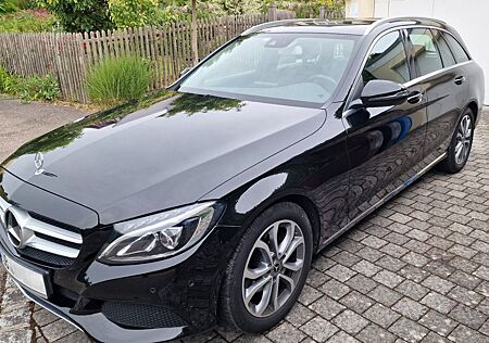 Mercedes-Benz 220 C220 D 9G-Tronic Kombi schwarz