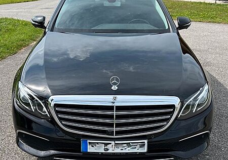 Mercedes-Benz E 220 d. T, 4MATIC, 9G. Autom. Standheizung