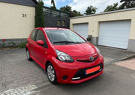 Toyota Aygo (X) Aygo (X) 1,0 -TÜV NEU