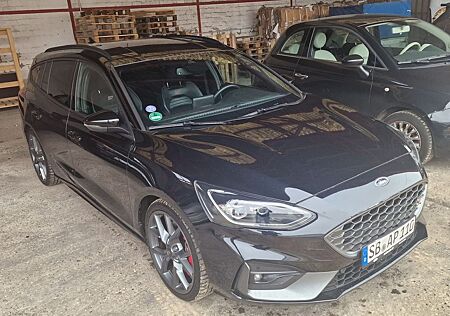 Ford Focus 2,3 EcoBoost ST X Turnier ST X