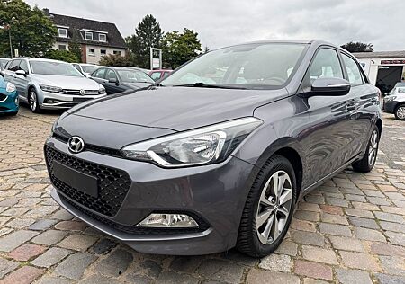 Hyundai i20 YES! *Spur *SHZ *LHZ *Klima *Parktronic *USB