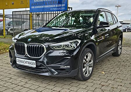 BMW X1 sDrive 20i Sport Line NAVI HUD SHZ AHK PDC
