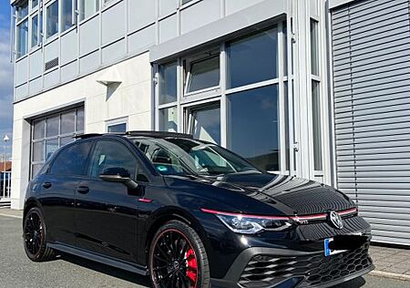 VW Golf Volkswagen VIII GTI Clubsport PANO+AKRA+270+Harman+++