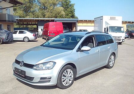 VW Golf Volkswagen VII 1.6 TDI DSG/AHK/Klimaaut/SH
