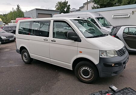 VW T5 Kombi Volkswagen 2,5 TDI