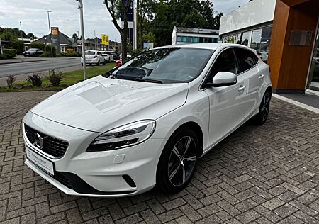 Volvo V40 D3 R-Design Momentum # #madebymerten