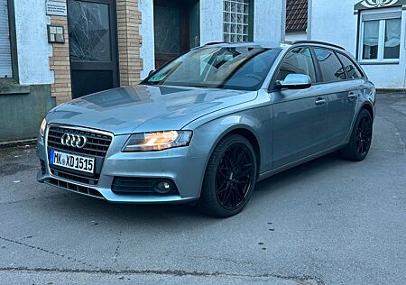 Audi A4 2.0 TFSI 155kW PDC/SHZ/NAVI