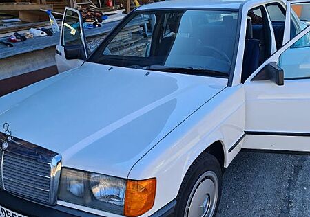 Mercedes-Benz 190
