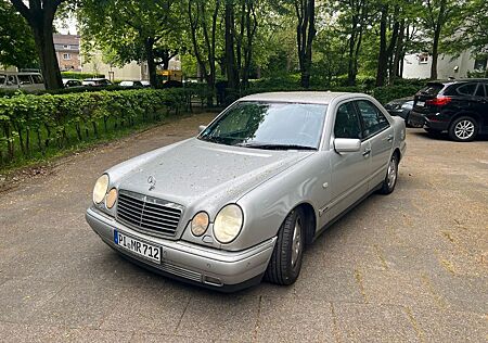 Mercedes-Benz E 430 Avantgarde *Rentnerhand*Rostfrei*