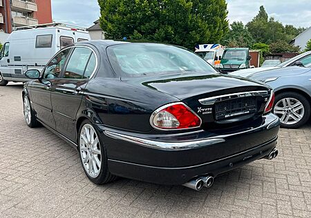 Jaguar X-Type 3.0 V6 Executive 230PS NAVI SHZG LEDER