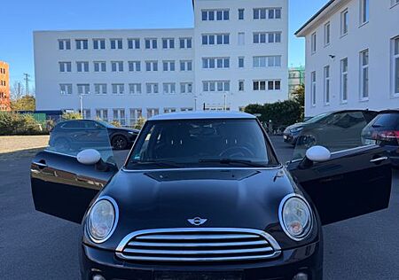 Mini Cooper Benzin 2011 TÜV vorhanden Klimaautomatik