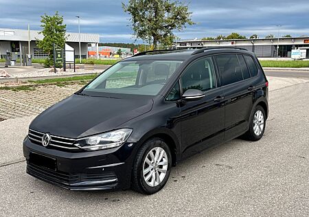 VW Touran Volkswagen 2.0 TDI Comfortline 7-Sitzer