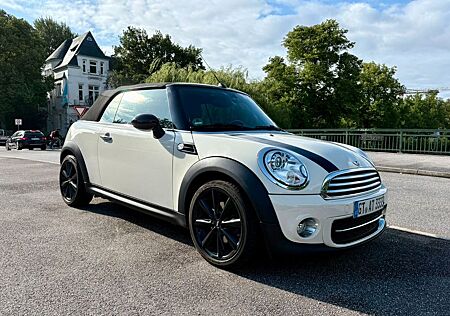 Mini Cooper D Cabrio Pepper White