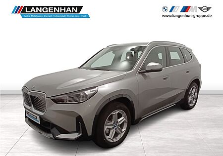 BMW iX1 eDrive20 xLine Premium Paket Kamera