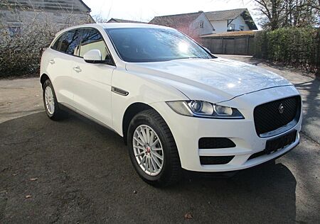 Jaguar F-Pace 3.0D AWD + AHK + Navi + TOP