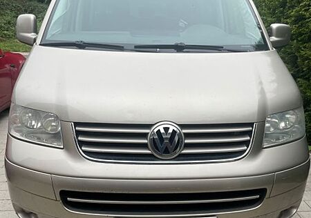 VW T5 Multivan Volkswagen ATM mit nur 66.000 km