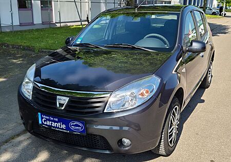 Dacia Sandero Laureate TÜV & ASU NEU KLima AHK
