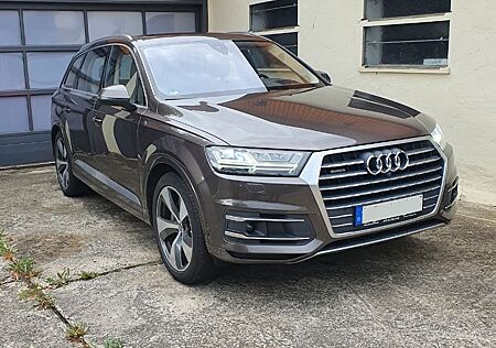 Audi Q7 Exclusive, 7Sitzer*PANO*ACC*360°Allradlenkung